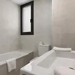 Luxury Higueron: Piscina A Pasos Del Tren