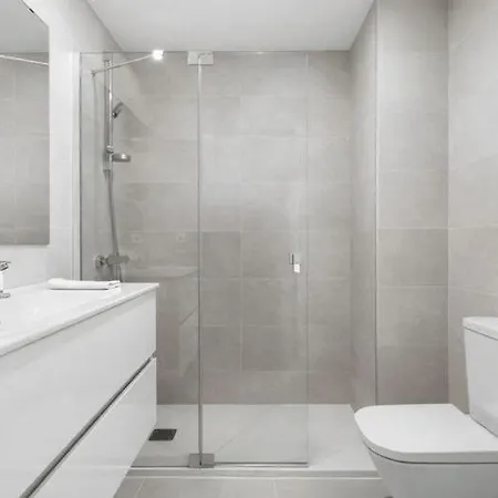 Luxury Higueron: Piscina A Pasos Del Tren Fuengirola