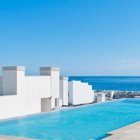 Lägenhet Luxury Higueron: Piscina A Pasos Del Tren *