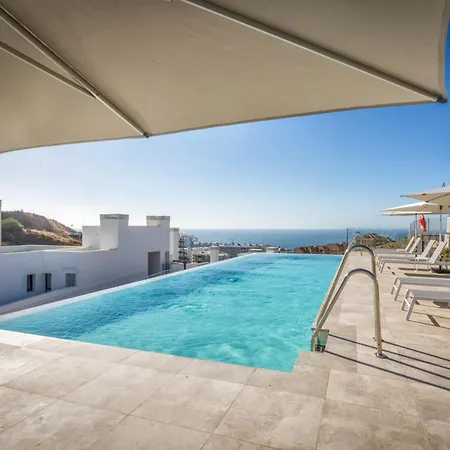 Luxury Higueron: Piscina A Pasos Del Tren