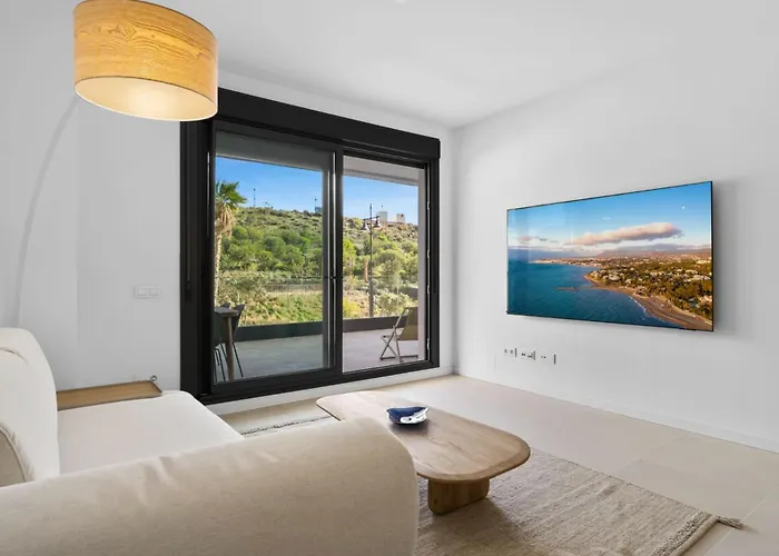 Luxury Higueron: Piscina A Pasos Del Tren Lejlighed