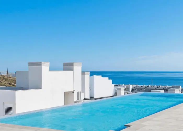 Lägenhet Luxury Higueron: Piscina A Pasos Del Tren *